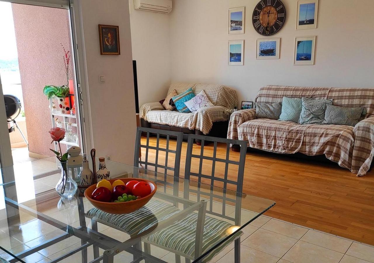 Apartment Idlerocks Trogir Bagian luar foto